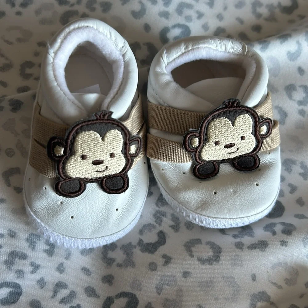 2 Pairs of Baby Boys Shoes - NB / 1